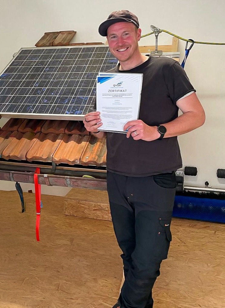Zertifizierter Solaranlagen-Reinigungsbetrieb